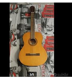 Chitarra acustica EKO