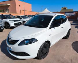Lancia Ypsilon 1.0 FireFly 5 porte S&S Hybrid Ecoc
