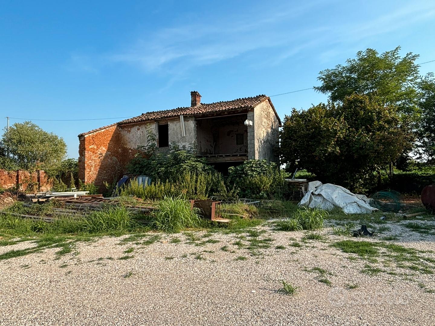 Casa con terreno - Vista 4