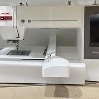 Macchina per cucire e ricamare