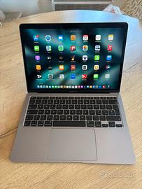 MacBook Air 13” Retina 2020 i5 -8GB RAM, SSD 256GB