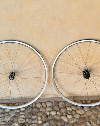 Ruote Mavic 220 CODA 700 Shimano Deore LX 26"