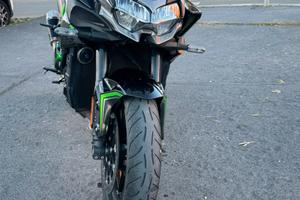 Kawasaki zh2 1000