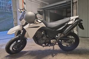 Yamaha xt660x
