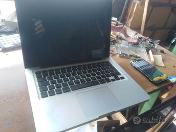 APPLE MacBook PRO 13