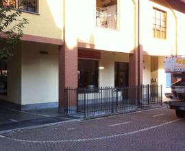 Nichelino- Piazza Modigliani - Locale commerciale-