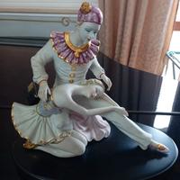 Statuina in porcellana