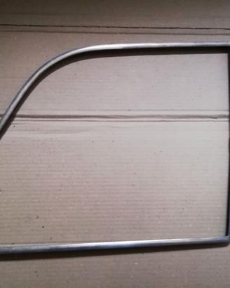 cornice vetro lato dx  per autobianchi  bianchina