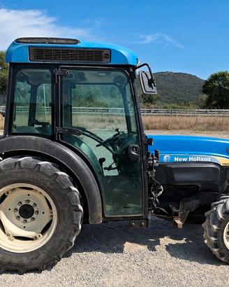 trattore usato New Holland TN 95 VA