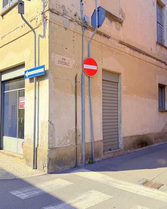 Negozio Inveruno [Cod. rif 3328705ACG]