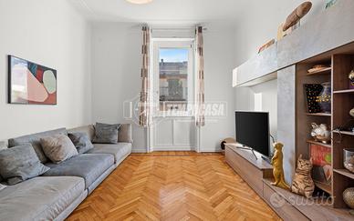 TRILOCALE LUMINOSO PIANO ALTO!