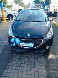 Peugeot 208 1.2 VTi 82 CV 5 porte Access