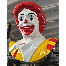 Busto McDonald's