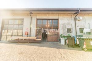 Capannone, Via Trento e Trieste 13 - Settimo Milan