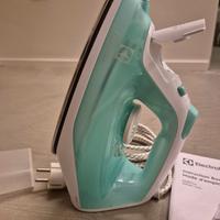 Ferro da Stiro Electrolux EDB1720 a Secco e Vapore