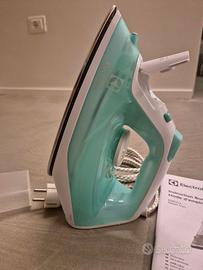 Ferro da Stiro Electrolux EDB1720 a Secco e Vapore