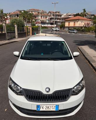 Skoda Fabia 1.0 MPI Design Edition 5p