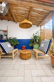 Ristrutturata a nuovo con giardino