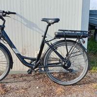 bici pedalata assistita 5 velocità 6 marce