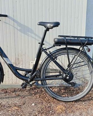 bici pedalata assistita 5 velocità 6 marce