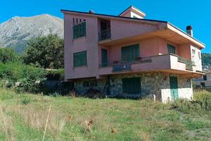 Villa in zona tranquilla e sviluppata