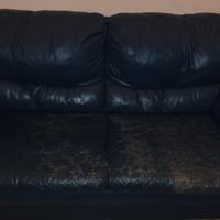2 divani vera pelle con sedile rovinato