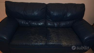 2 divani vera pelle con sedile rovinato