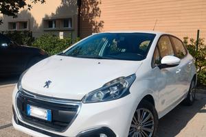 Peugeot 208 puretech 1.2 unico proprietario