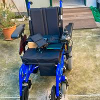 Sedia a rotelle elettrica per disabili