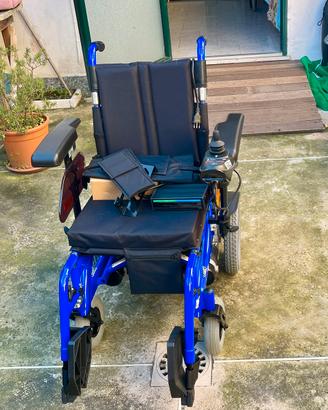 Sedia a rotelle elettrica per disabili