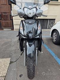 Kymco people 300 gti