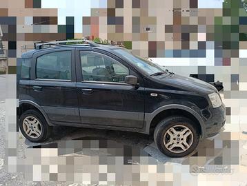 Panda 4x4 con gancio e sedili originali