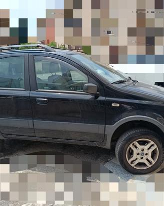 Panda 4x4 con gancio e sedili originali