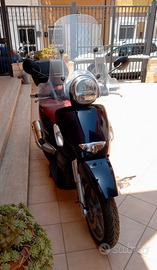 Scooter Scarabeo 400ie Light