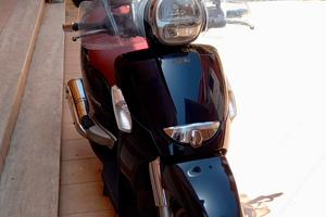 Scooter Scarabeo 400ie Light