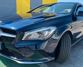 BELLISSIM A Mercedes Coope'Classe CLA 220D 4 Matic