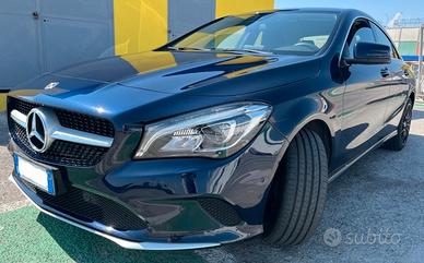 BELLISSIM A Mercedes Coope'Classe CLA 220D 4 Matic