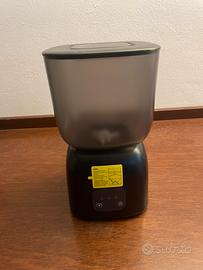 Mangiatoia automatica