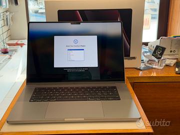 MacBook Pro 16” M2 PRO