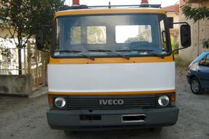 Carro attrezzi iveco 79-14 isoli