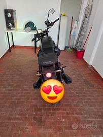 Moto Guzzi V7 Stone 