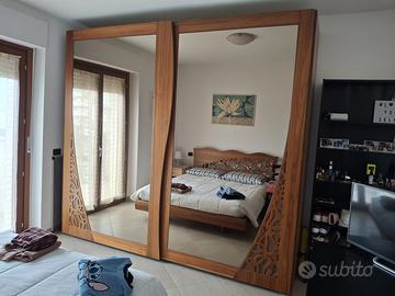 Armadio e letto camera da letto abbinati