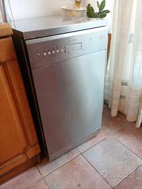 lavastoviglie Smeg inox 