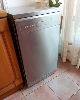lavastoviglie Smeg inox 
