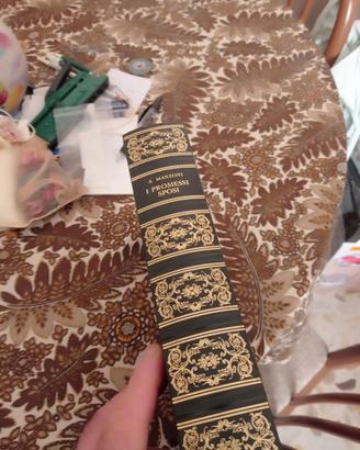 LIBRO VOLUME PROMESSI SPOSI 