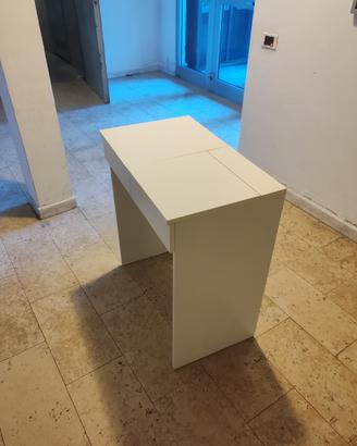 Mobile scrivania toletta