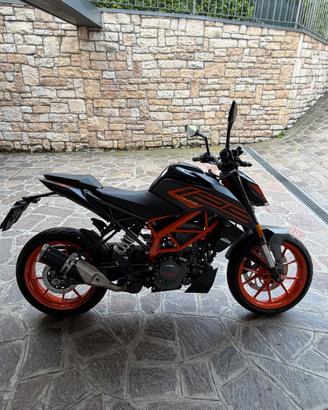 KTM Duke 125 2022