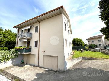 PORZIONE DI BIFAMILIARE A BUTTAPIETRA