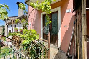 CASA SEMINDIPENDENTE A ALBETTONE