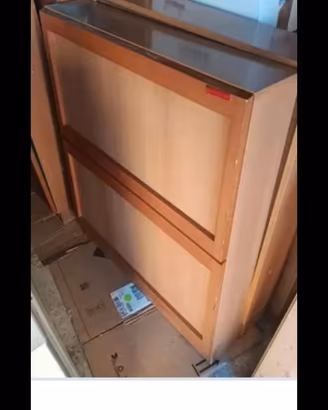 Scarpiera mobili vari, forno, piastra, vetrina ecc